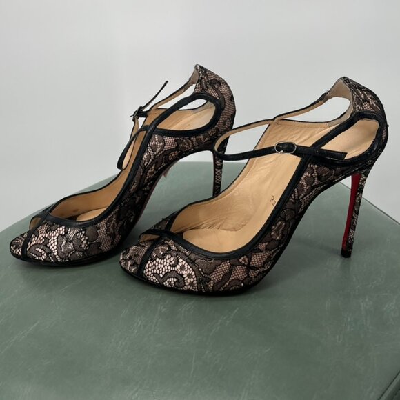 2000s Christian Louboutin Black and Pale Pink Chantilly Lace Heels in Size 38 - Picture 5 of 6